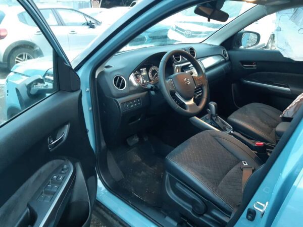 Suzuki Vitara 1.4i 95kw hybrid automat 4x4 2021 - Image 4