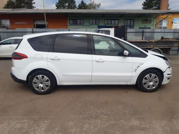 Ford S-Max 1.6 118 kw EcoBoost manuál 2015 - Image 9
