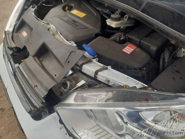Ford S-Max 1.6 118 kw EcoBoost manuál 2015 - Image 15