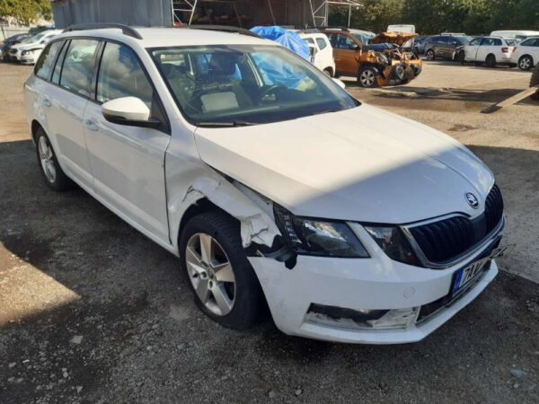Škoda Octavia Kombi 1.0 TSI 85 kW 2019 ČR - Image 8
