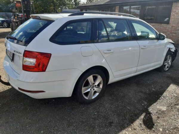 Škoda Octavia Kombi 1.0 TSI 85 kW 2019 ČR - Image 10
