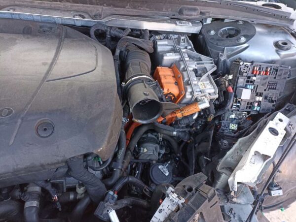 Volvo S90 2.0 T8 235kw Twin Engine AWD 2018 - Image 6