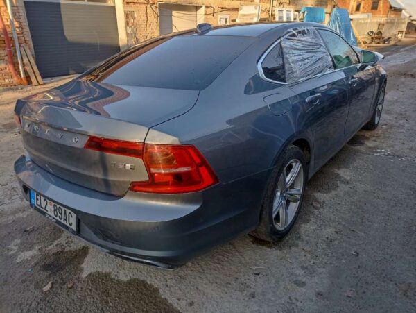 Volvo S90 2.0 T8 235kw Twin Engine AWD 2018 - Image 13