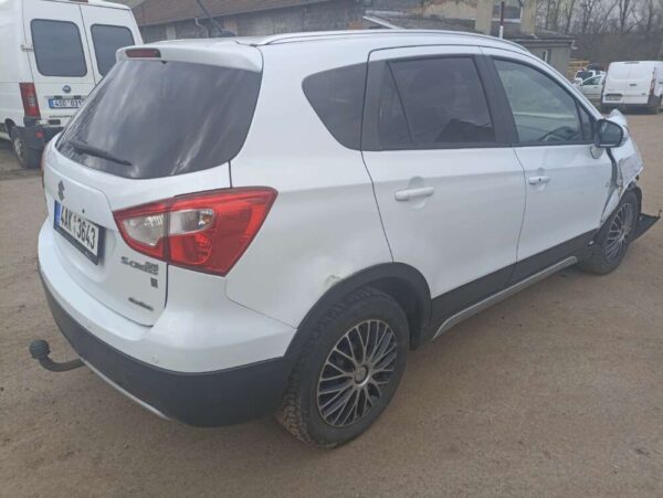 Suzuki SX4 S-Cross 1.6 D 88kw 4x4 2014 (Kopírovat) - Image 9