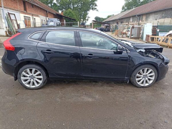 Volvo V40 1.6D 84kw Momentum 2014 - Image 7
