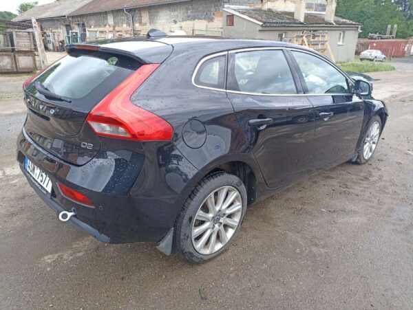 Volvo V40 1.6D 84kw Momentum 2014 - Image 14