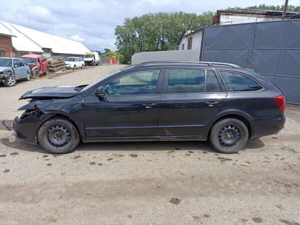 Škoda Superb 2.0 TDI 103 kw DSG 2015 ČR - Image 5