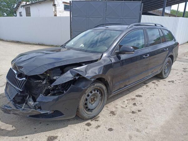 Škoda Superb 2.0 TDI 103 kw DSG 2015 ČR - Image 6