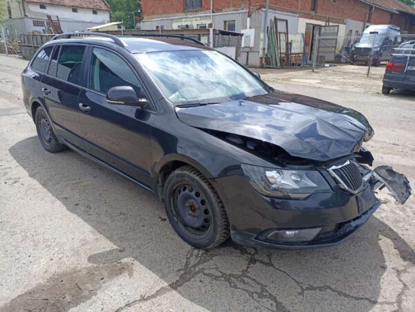 Škoda Superb 2.0 TDI 103 kw DSG 2015 ČR - Image 8