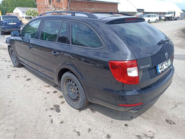 Škoda Superb 2.0 TDI 103 kw DSG 2015 ČR - Image 12