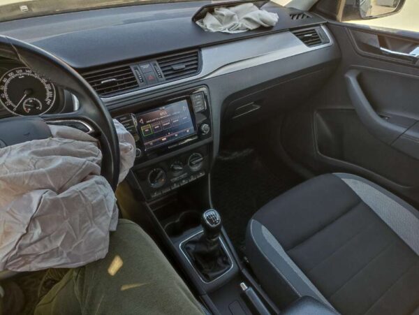 Škoda Rapid 1.0 TSI 81kw 2018 ČR - Image 2
