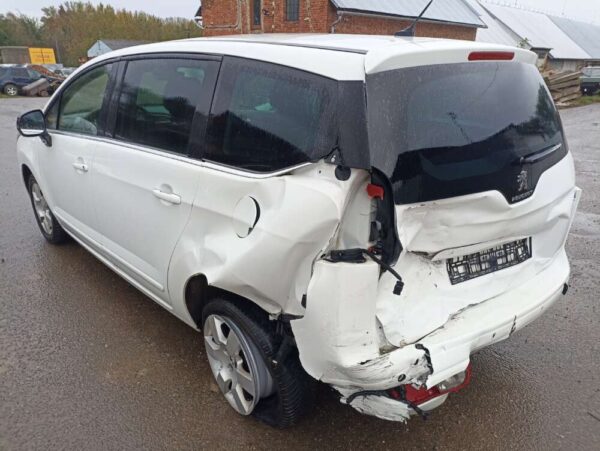 Peugeot 5008 1.6i 88kw 2014 - Image 14