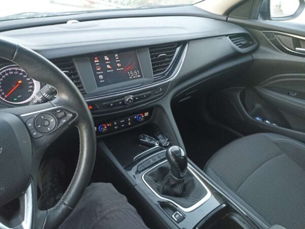 Opel Insignia Innovation 2.0 CDTi 125kw 4x4 2017 ČR - Image 3