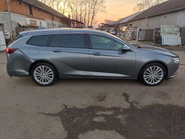 Opel Insignia Innovation 2.0 CDTi 125kw 4x4 2017 ČR - Image 9