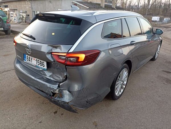 Opel Insignia Innovation 2.0 CDTi 125kw 4x4 2017 ČR - Image 10