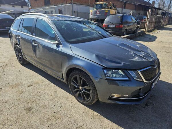 Škoda Octavia 2.0 TDI 110kw DSG Style 2019 - Image 8