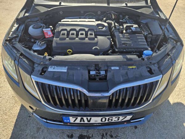 Škoda Octavia 2.0 TDI 110kw DSG Style 2019 - Image 14