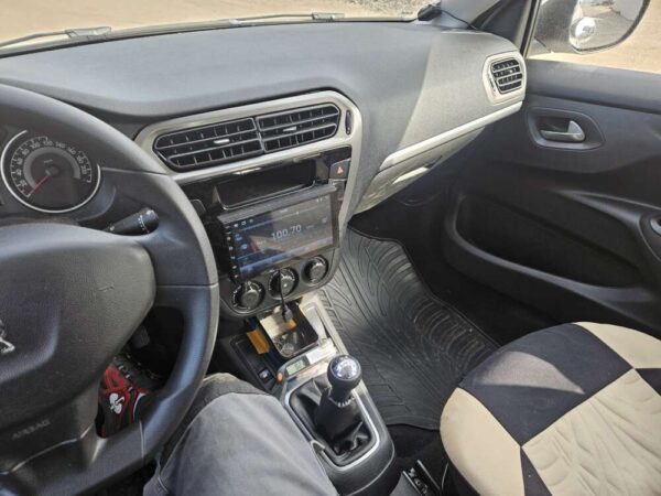 Peugeot 301 1.2 60kw 2017 ČR - Image 3