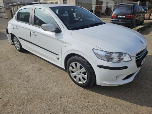 Peugeot 301 1.2 60kw 2017 ČR - Image 8