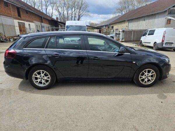 Opel Insignia 2.0 CDTI 103 kw manuál 2014 - Image 9