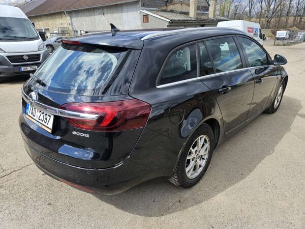 Opel Insignia 2.0 CDTI 103 kw manuál 2014 - Image 10