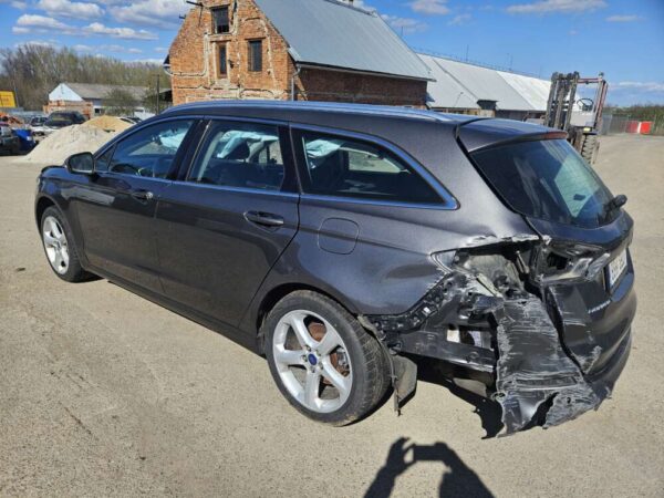 Ford Mondeo 2.0 TDCI 132kw Titanium 2015 - Image 10