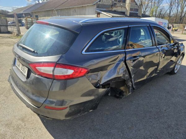 Ford Mondeo 2.0 TDCI 132kw Titanium 2015 - Image 12